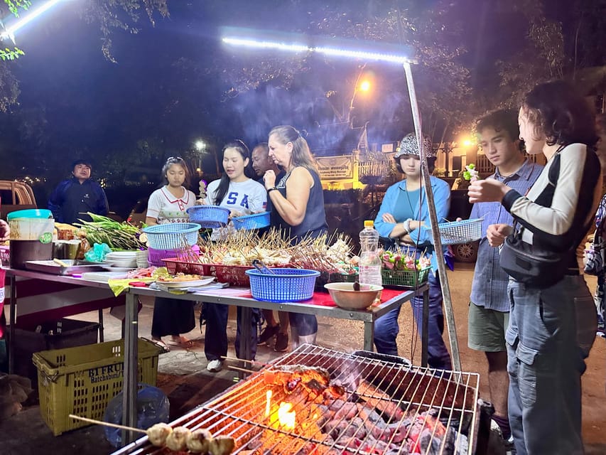 Luang Prabang Evening Food Tour by Tuktuk - Tips for Participants