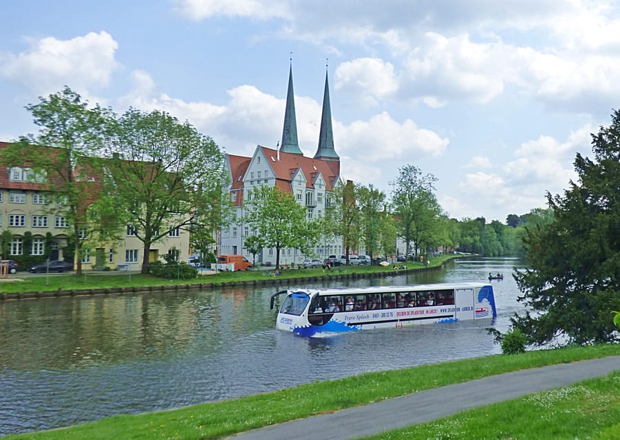 Lübeck: 1-Hour Splash Bus City Tour - Whats Included