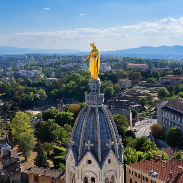Lyon: Express Walk With a Local in 60 Minutes - Preparation and Tips