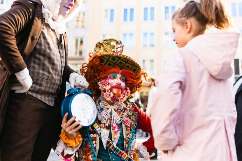Mad Hatter's City Tour - Munich - Theatrical Adventure