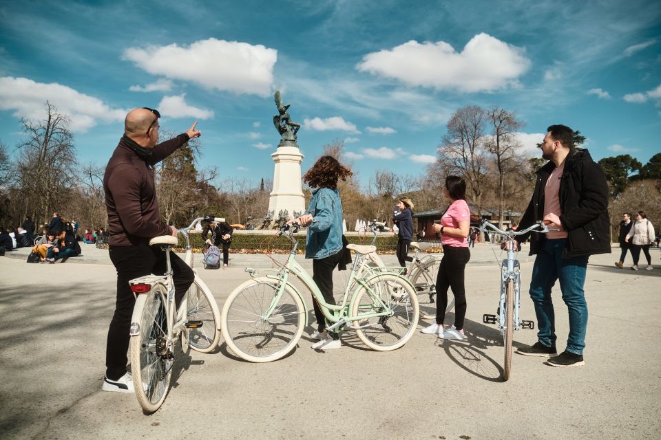 Madrid: City Highlights Guided Vintage Bike Tour - Important Information