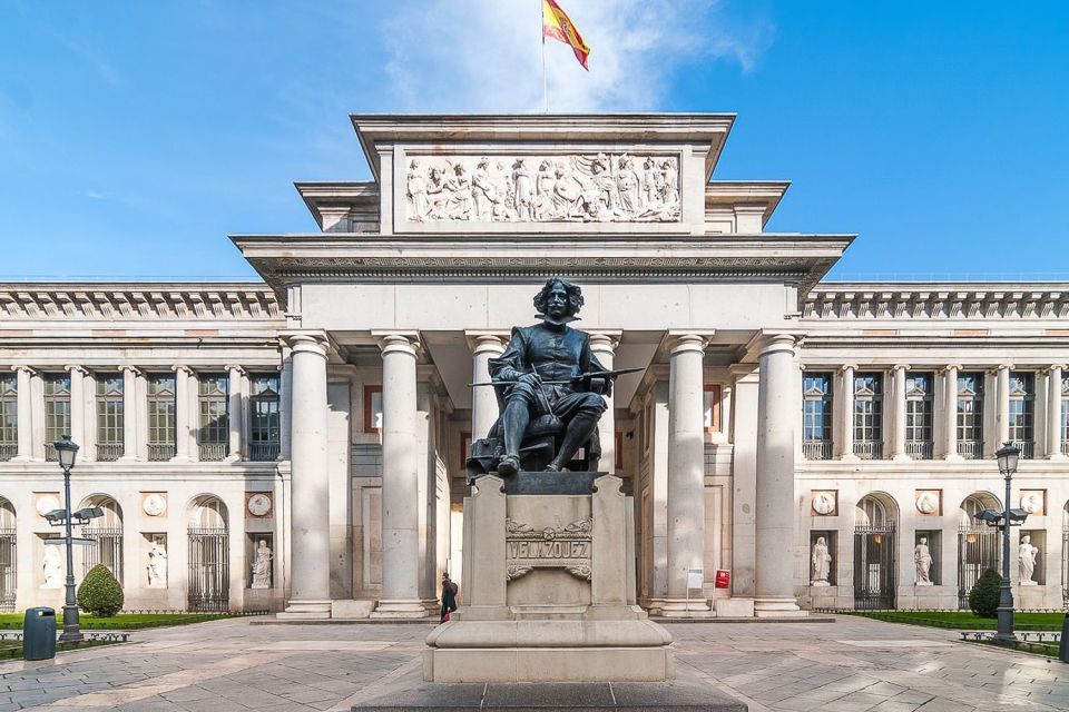 Madrid: The Prado Museum and the Royal Palace Walking Tour - Tour Features