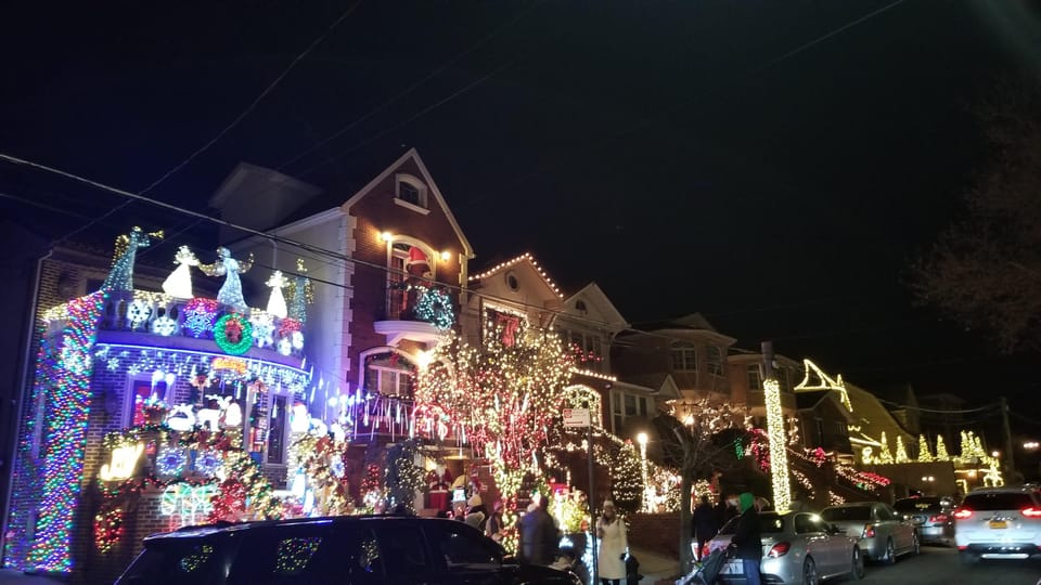 Magnificent Christmas Lights Tour of Dyker Heights Brooklyn - Inclusions