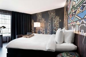 Mainport Hotel Rotterdam, Curio Collection by Hilton - Guest Reviews and Experiences