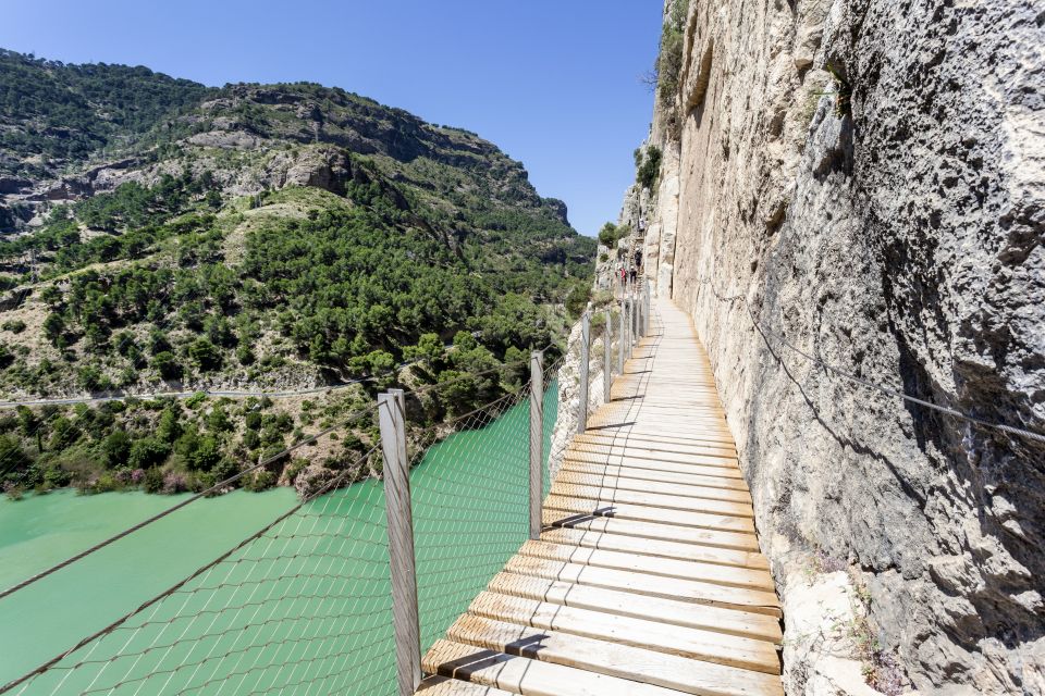 Malaga: Caminito Del Rey Path Day Trip With Guide - Meeting Points and Language Options