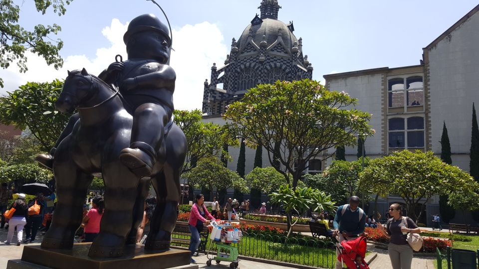 Medellin: Museum of Antioquia Skip-the-Line Ticket - Museum Operating Hours