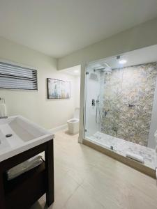 Melbourne Beach Resort & Surf Club - Booking Information