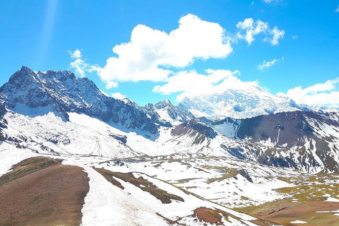 Mountain of Colors - Full Day - Traveler Experiences
