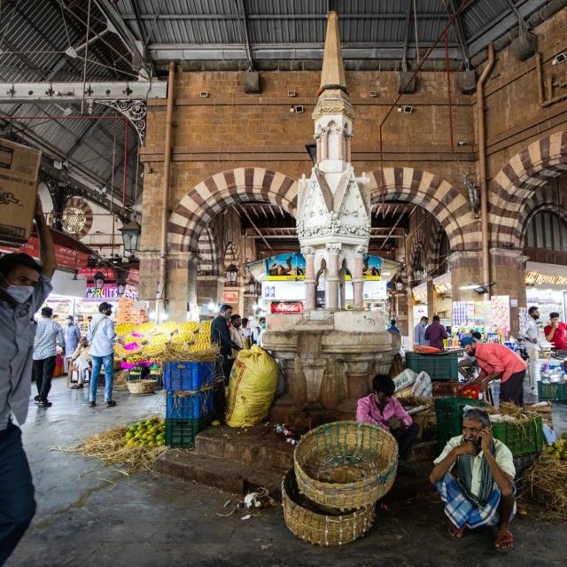 Mumbai Market Walking Tour - Cultural Landmarks