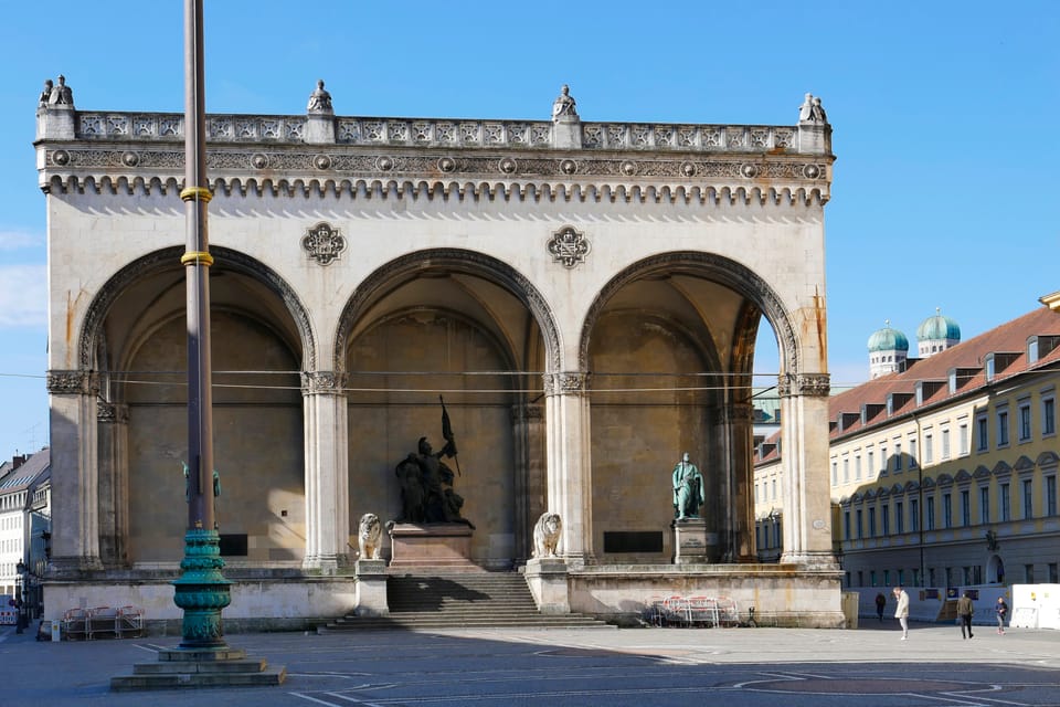 Munich: National Socialism Historical Tour in GERMAN - Rise of National Socialism