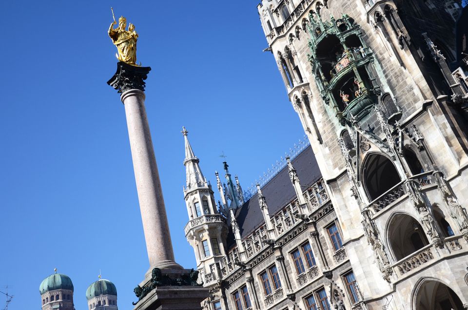 Munich: Old Town Walking Tour in Spanish - Booking Information