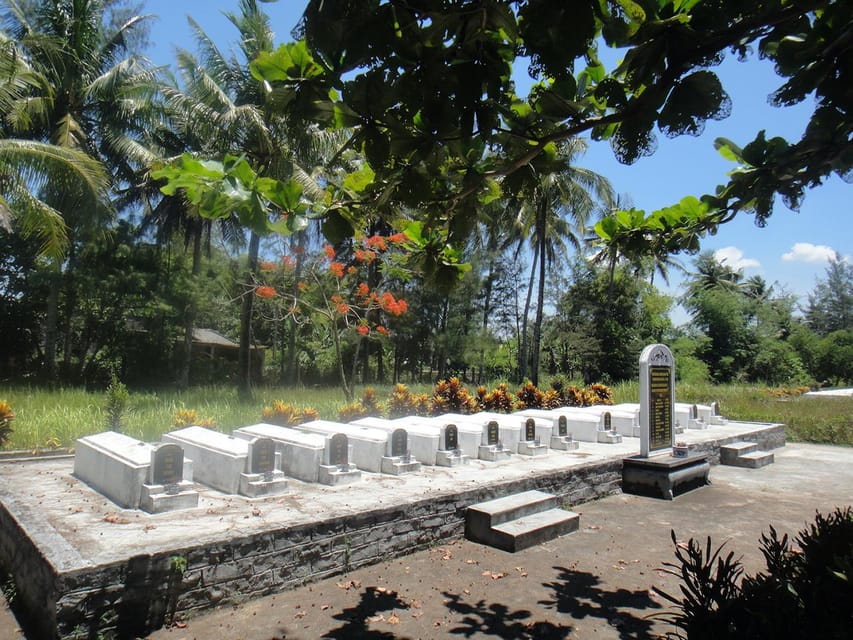 My Lai Massacre Memory From Da Nang - Inclusions and Transportation