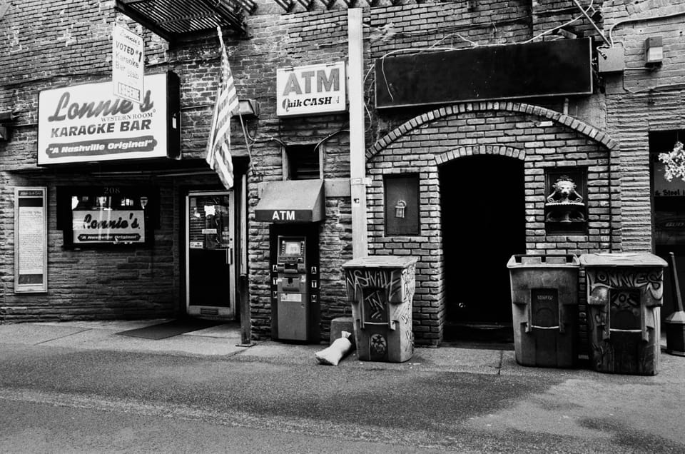 Nashvilles Speakeasy Secrets: True Crime Tasting Pub Crawl - Exploring Nashvilles Prohibition Era