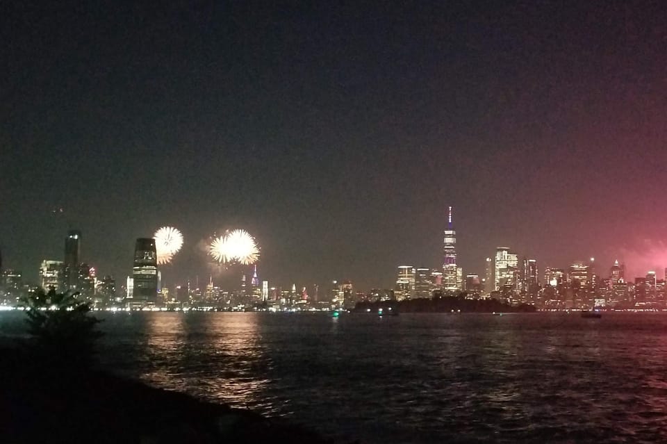 New York City Skyline & 4th of July Fireworks - Inclusions