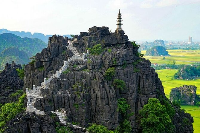 Ninh Binh Full Day Tour From Hanoi to Hoa Lu, Tam Coc, Mua Cave - Visit to Hoa Lu