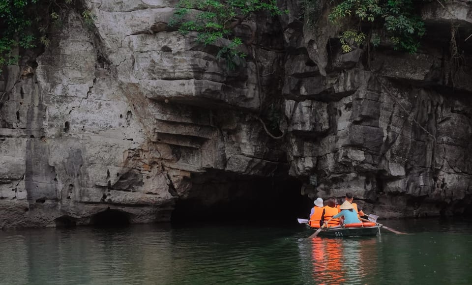 Ninh Binh Full-Day Trip: Bai Dinh, Trang An and Mua Caves - Bai Dinh Pagoda Complex