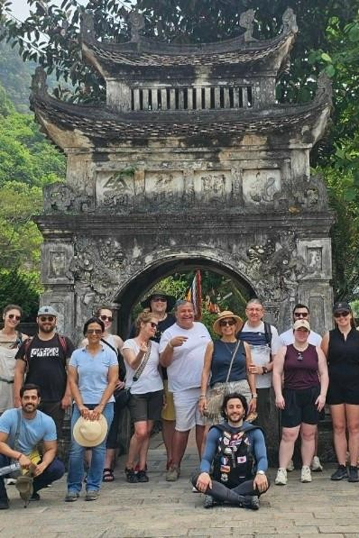 Ninh Binhs Nature and Legacy Tour: Hoa Lu-Trang An-Hang Mua - Exploring Trang An