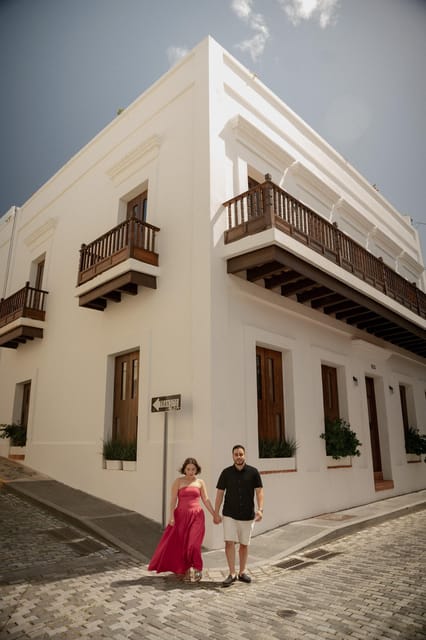 Old San Juan: Photoshoot Walking Tour - Language and Communication