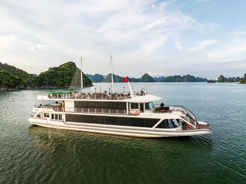 Omkara Halong Indian Cruise - Booking and Cancellation Policies