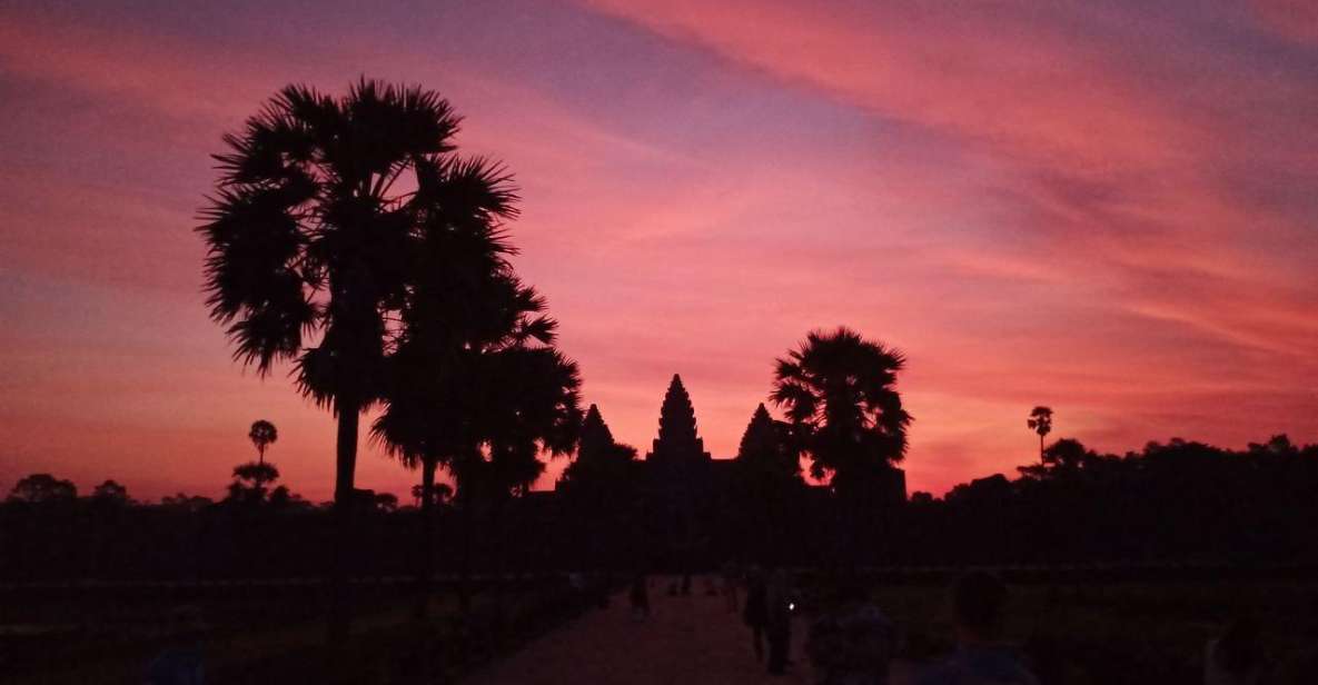 One Day Angkor Wat Trip With Sunrise - What to Bring