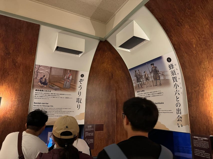 Osaka: 1.5 Hours Osaka Castle Tower Guided Tour - Meeting Point Information