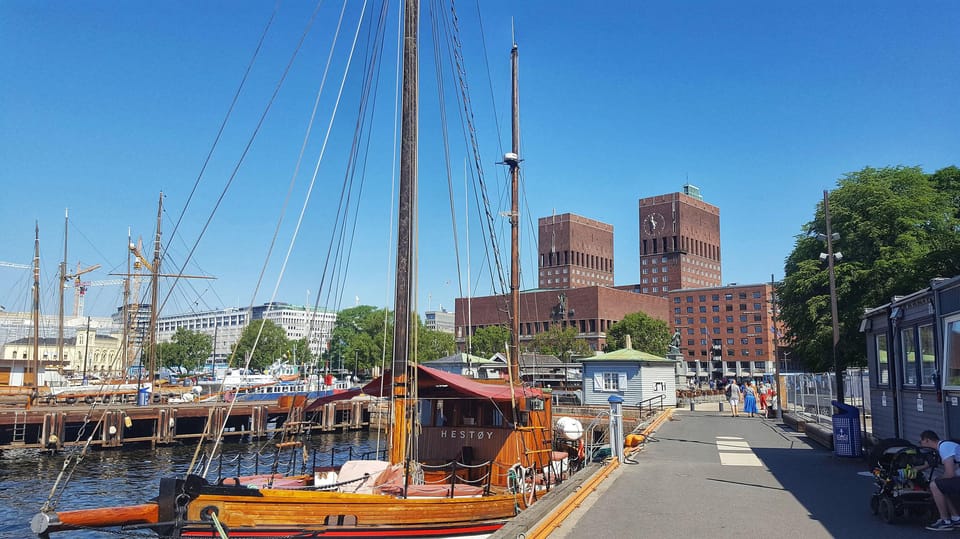 Oslo: Oslo in a Nutshell Guided Bike Tour - Guided Tour Features