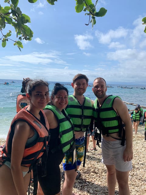 Oslob & Sumillon Island Cebu - Guided Tour Experience
