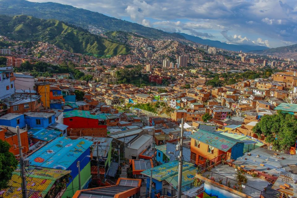 Pablo, Comuna 13 & Cable Car Express Tour - Preparation Tips