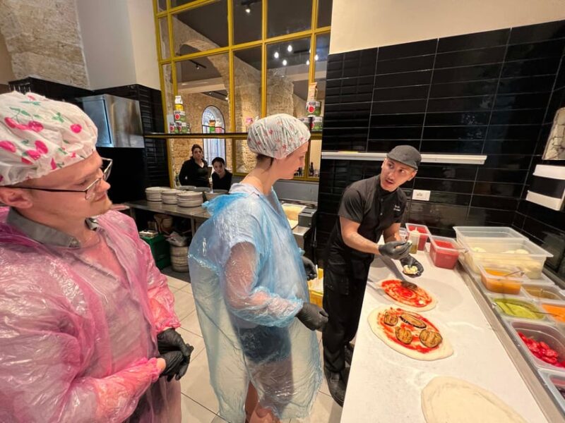 Palermo: Pizza Cooking Experience in Local Restaurant - Whats Included