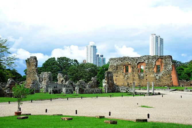 Panama Canal and City Tour Full Day - Guided Tour Experience