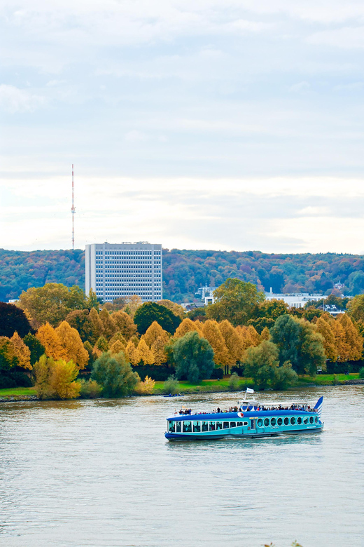 PANORAMIC TRIP BETWEEN BONN AND KÖNIGSWINTER - Onboard Service