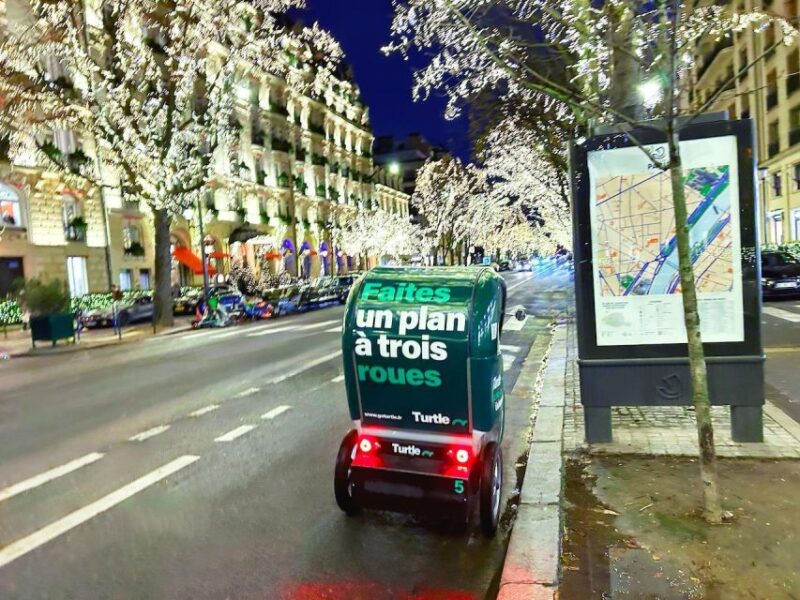 Paris: Christmas Lights Private Tour in a Modern Rickshaw - Booking and Cancellation Policy