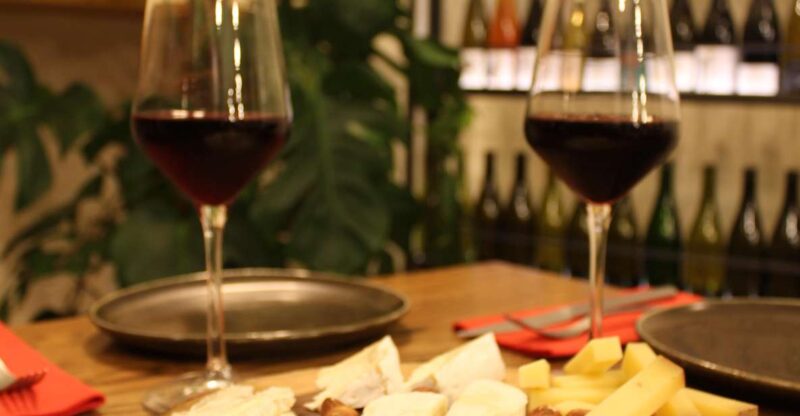 Paris: French Wine and Cheese Guided Tasting - Customer Reviews
