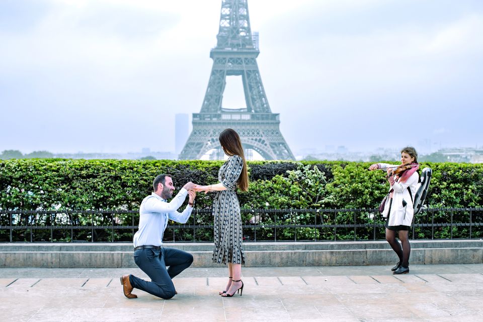 Parisian Proposal Perfection. Photography/Reels & Planning - Proposal Planning Tips