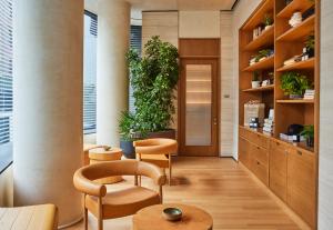 Pendry Manhattan West - Room Amenities and Features