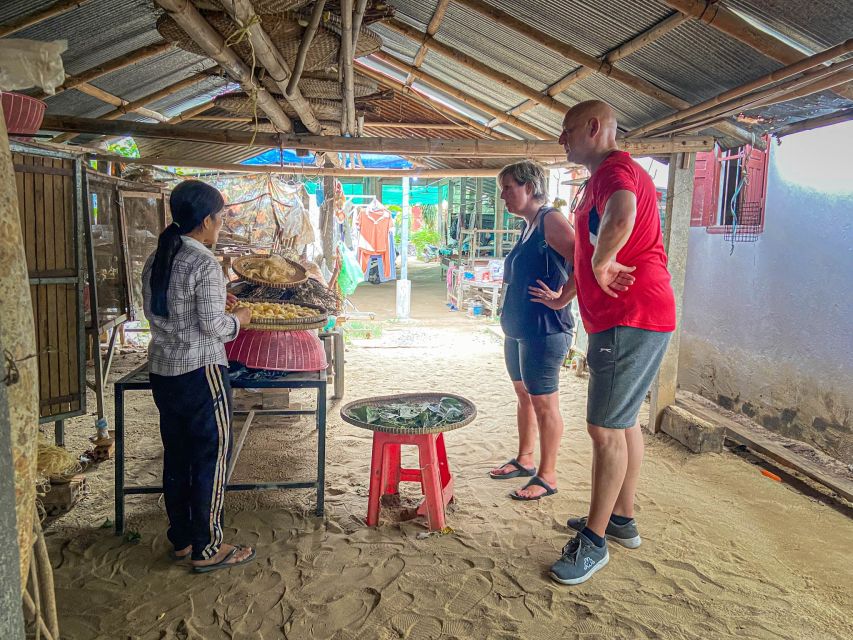 Phnom Penh: Bike & Boat Guided Tour Included Snacks & Beers - Inclusions and Amenities