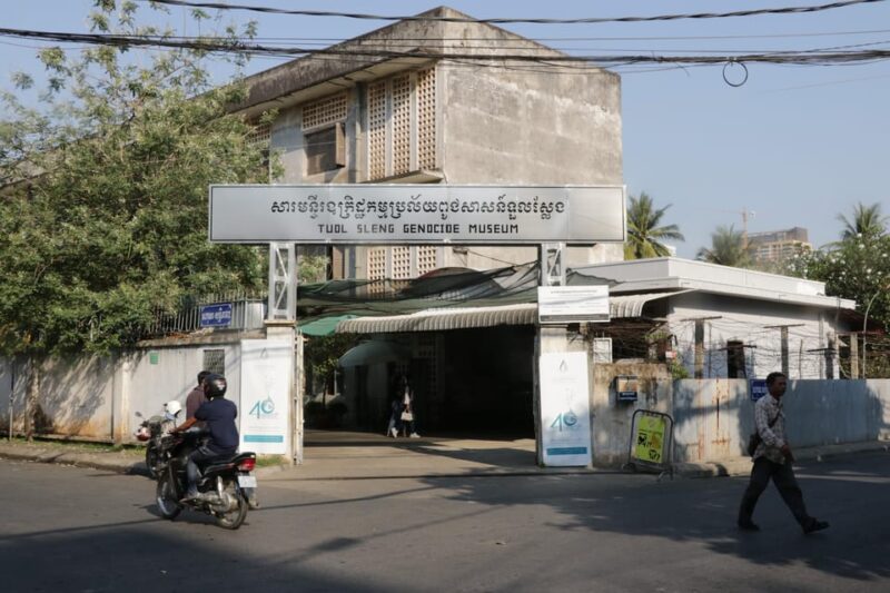 Phnom Penh Tour Killing Field Choeung Ek S21 Udong Hill - Tour Features