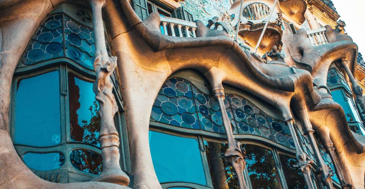 Photo Tour: Barcelona Catalan Modernist Tour - Tour Duration and Pricing