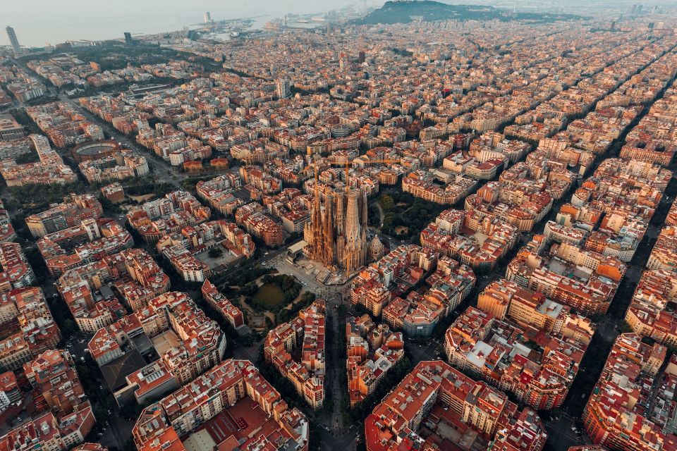 Photo Tour: Barcelona Gothic Quarter - Historic Exploration