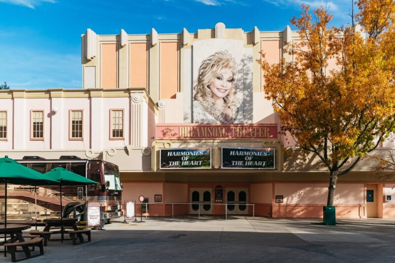 Pigeon Forge: Dollywood & Splash Country Combo Ticket - Accessibility Features and Amenities