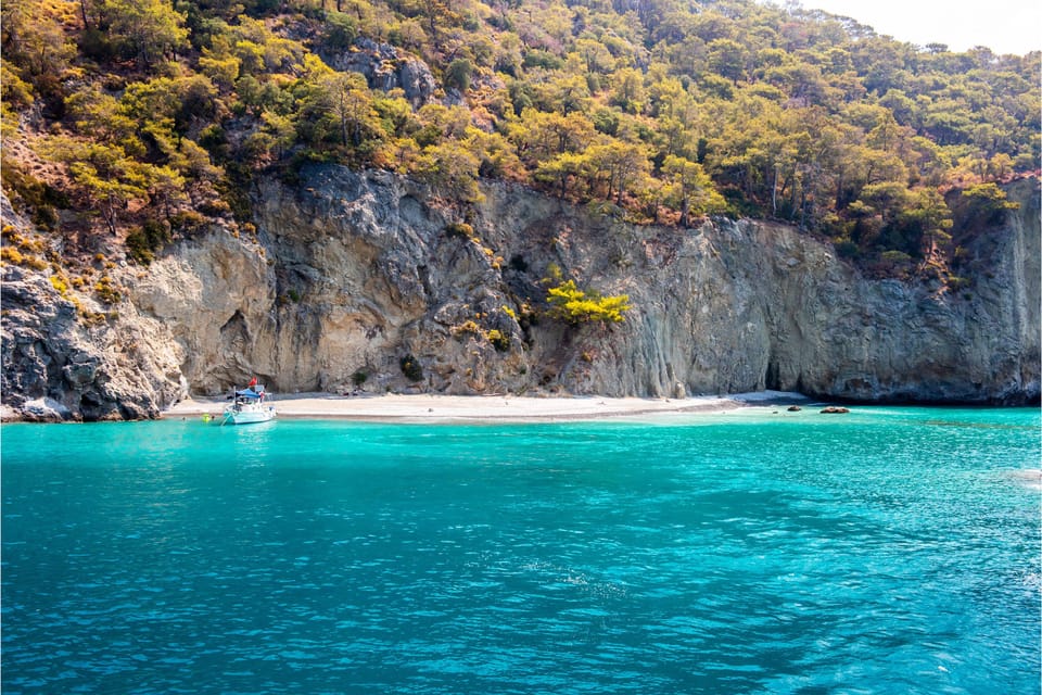 Pirate Boat Tour in Ölüdeniz & Butterfly Valley - Highlights and Activities