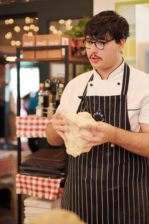 Pizza Cooking Class in Rome - Piazza Navona - Beverages and Pairings