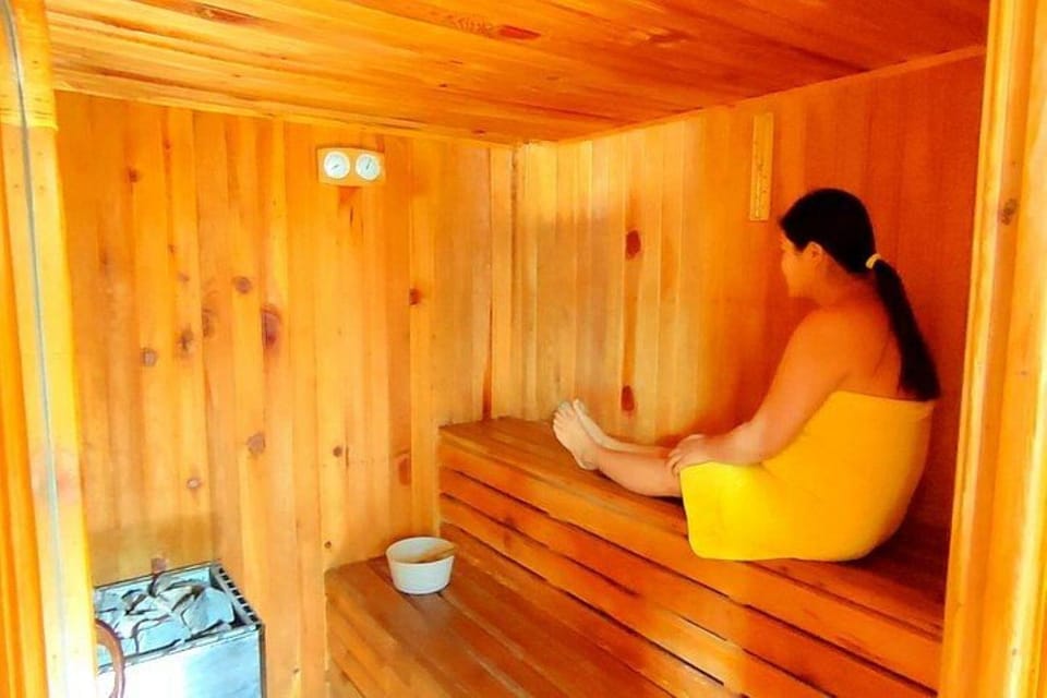 Pokhara: Full Body Massage and Steam & Sauna Experience - Included Amenities