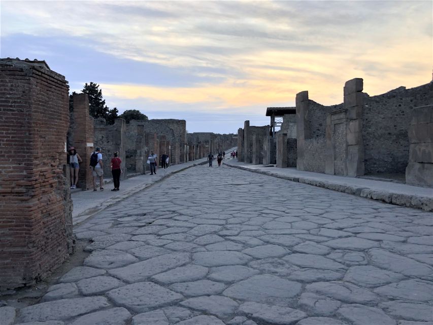 Pompeii: Highlights Guided Walking Tour - Customer Reviews and Ratings