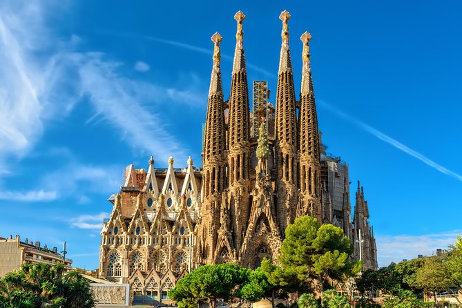 Private Barcelona and Park Güell Tour With Hotel Pick-Up - Traveler Feedback