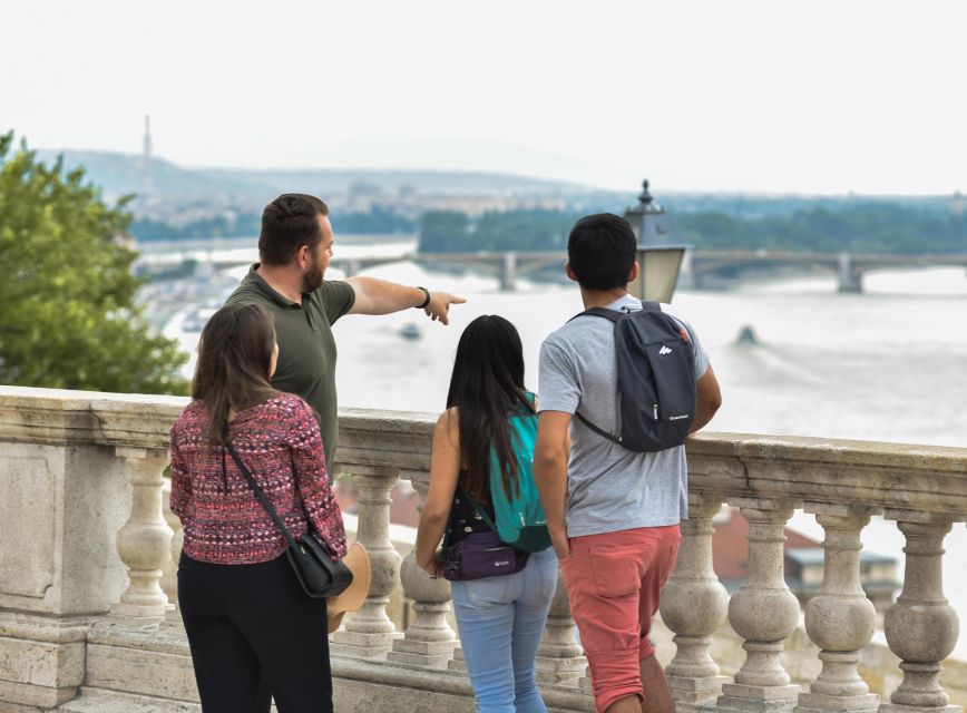 Private Buda Castle Walking Tour With Cake & Matthias Church - What to Expect