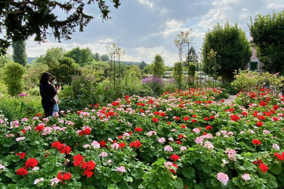 Private Giverny Half-Day Trip From Paris by Mercedes - Inclusions and Options