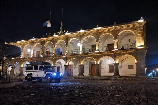 Private Night City Photo Tour in Guatemala - Admiring Torre Del Reformador