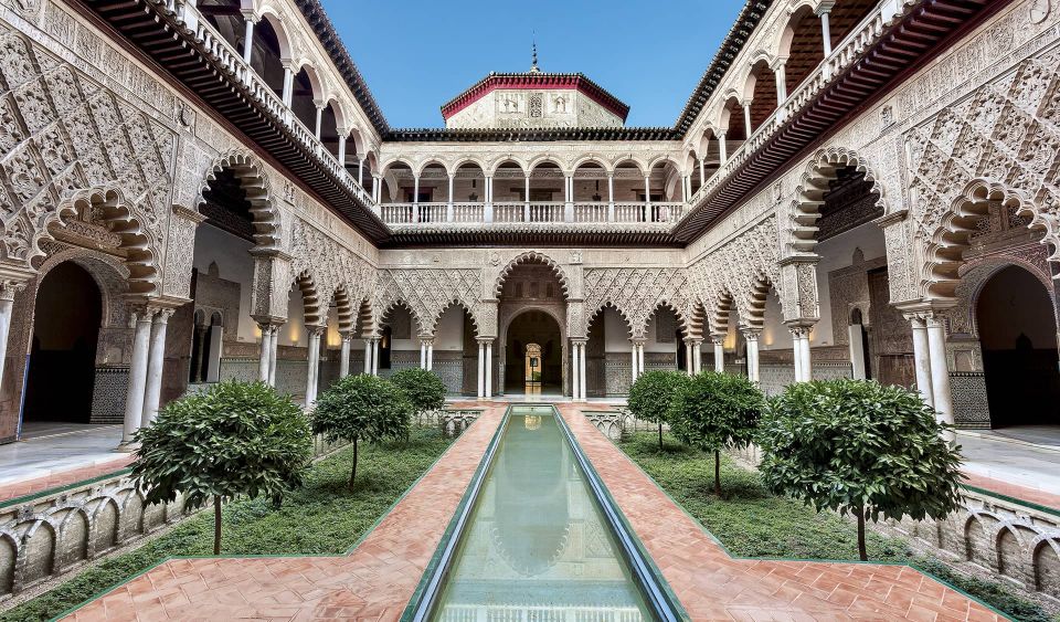 Private Tour of the Alcazar, the Cathedral and the Giralda - Cultural Significance