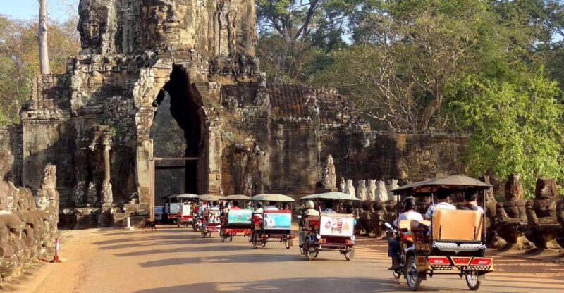 Private Tour to Kampong Phluk Leading by Expert Guide - Cultural Experiences